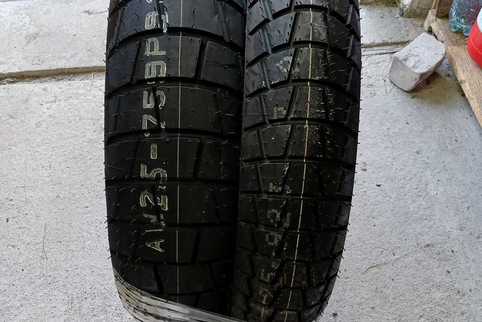 Nauja summer tire 110/80R19 Bridgestone Battlax