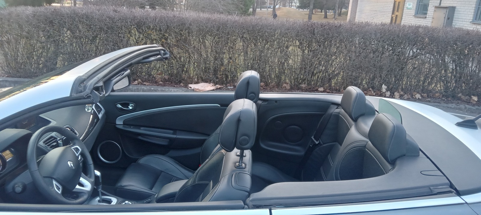 Renault Megane 2012, photo 2/9