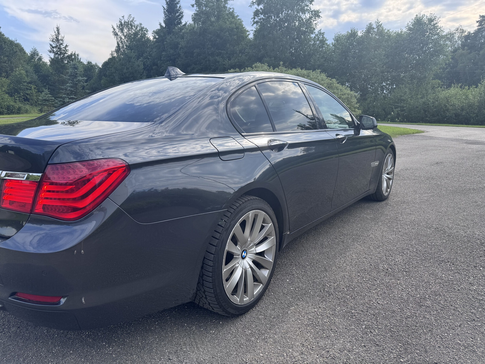 BMW 730 2011, photo 4/10