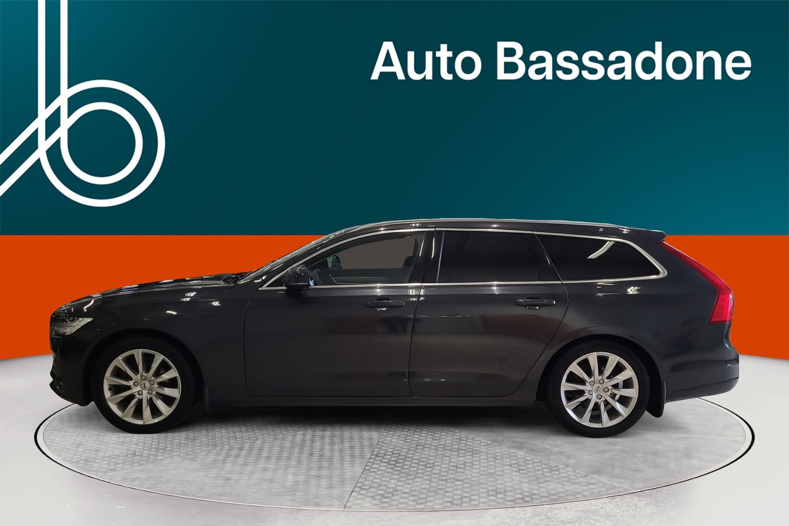 Volvo V90 2019, photo 2/36