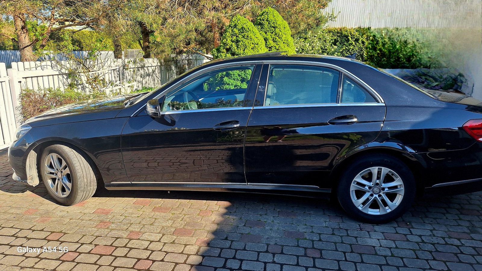 Mercedes-Benz E 300 2013, kuva 2/8