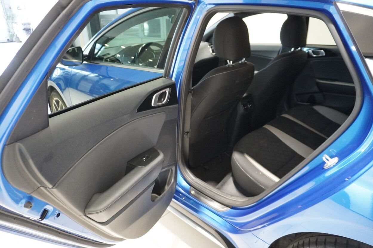Kia pro cee'd / ProCeed 2021, photo 6/10