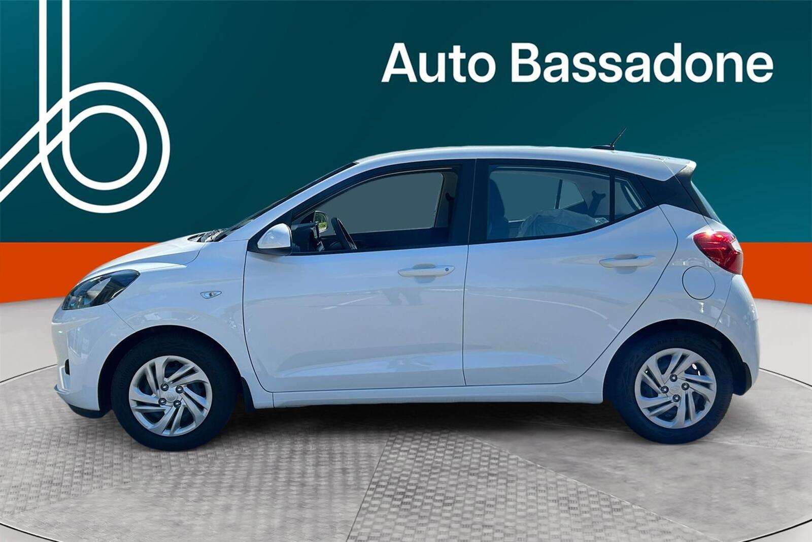Hyundai i10 2024, photo 2/18