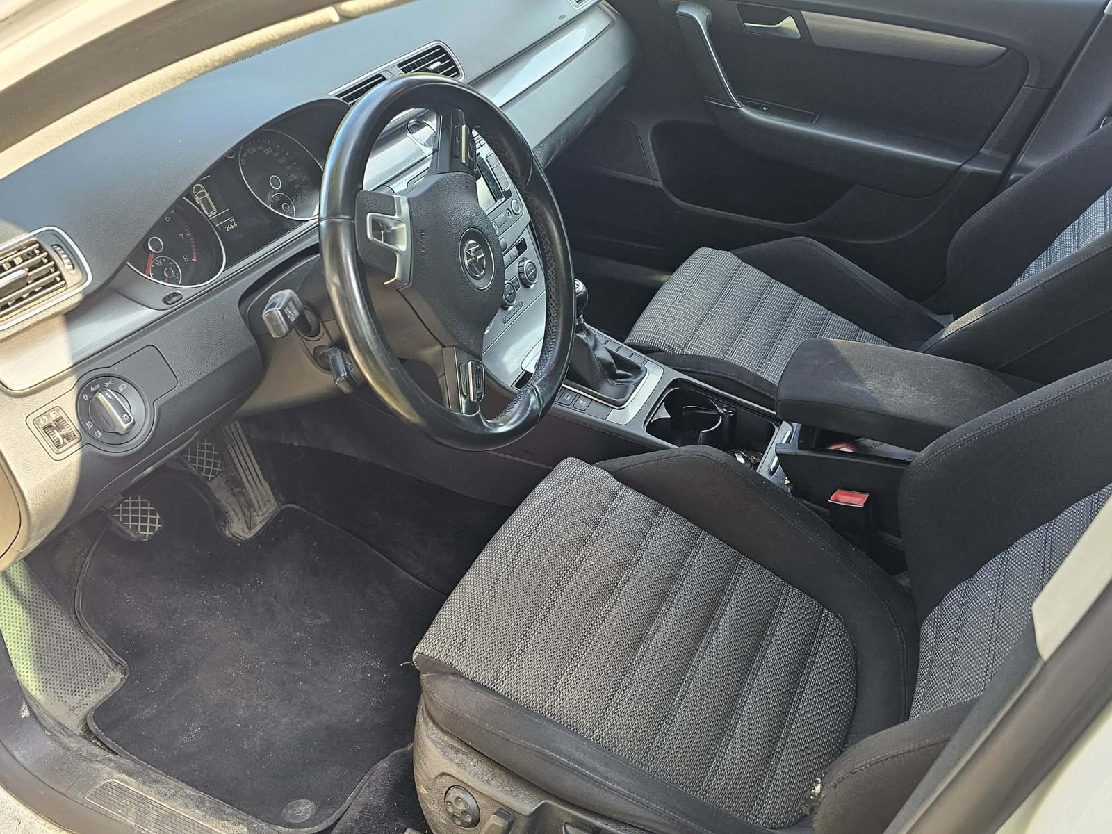 Volkswagen Passat Variant 2012, photo 7/10