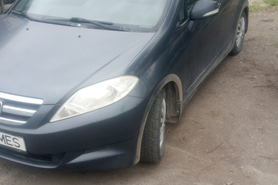Honda FR-V, 2005, 1.7, 92 kW, бензин, механическая, передний привод