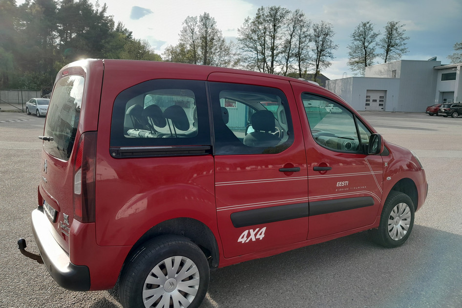 Citroën Berlingo, 2015, 1.6, 68 kW, дизель, механическая, полный привод