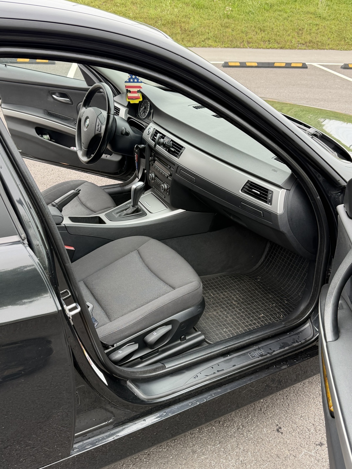 BMW 320 2008, kuva 6/10