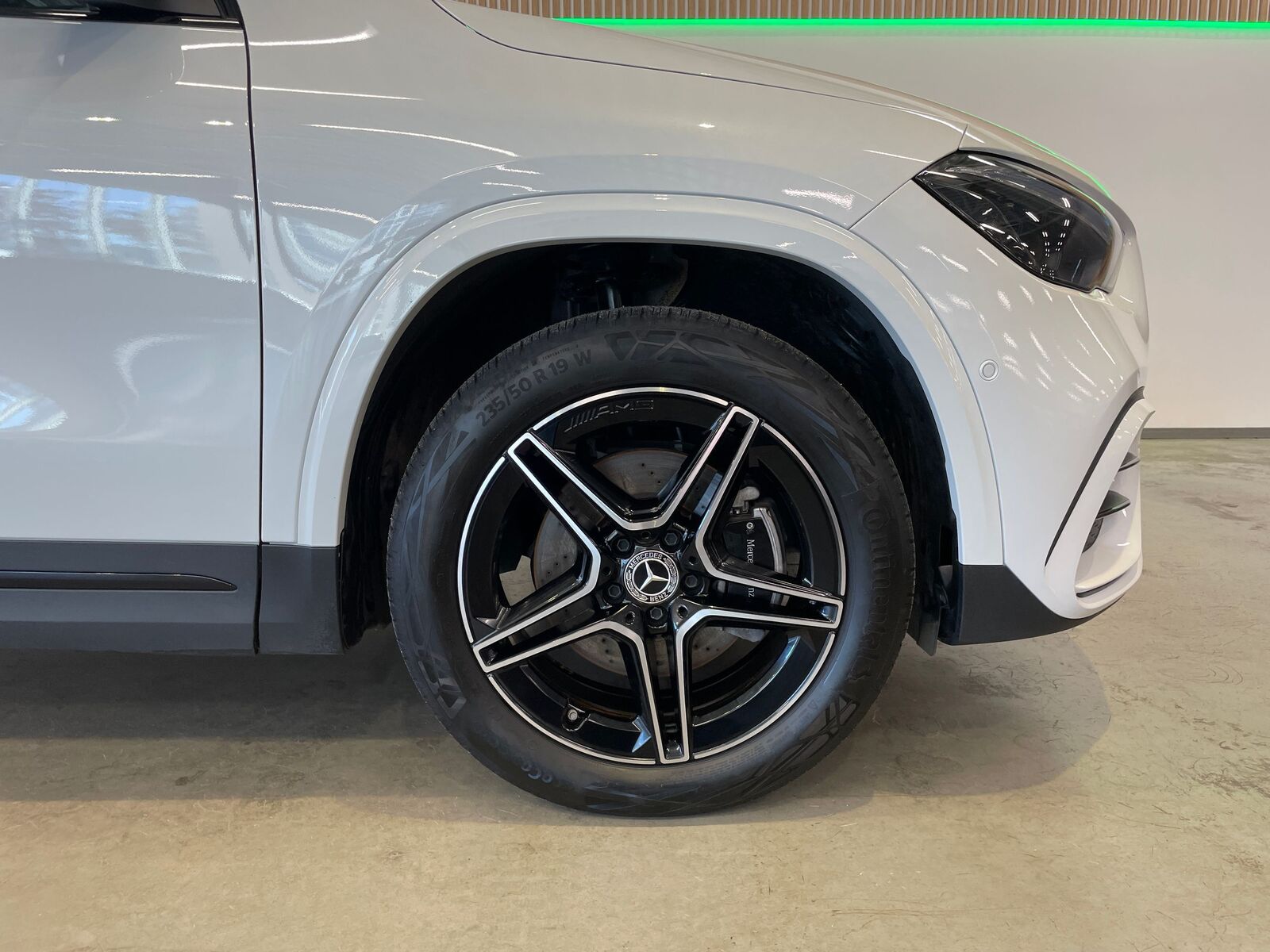 Mercedes-Benz GLA 250 2023, photo 5/10