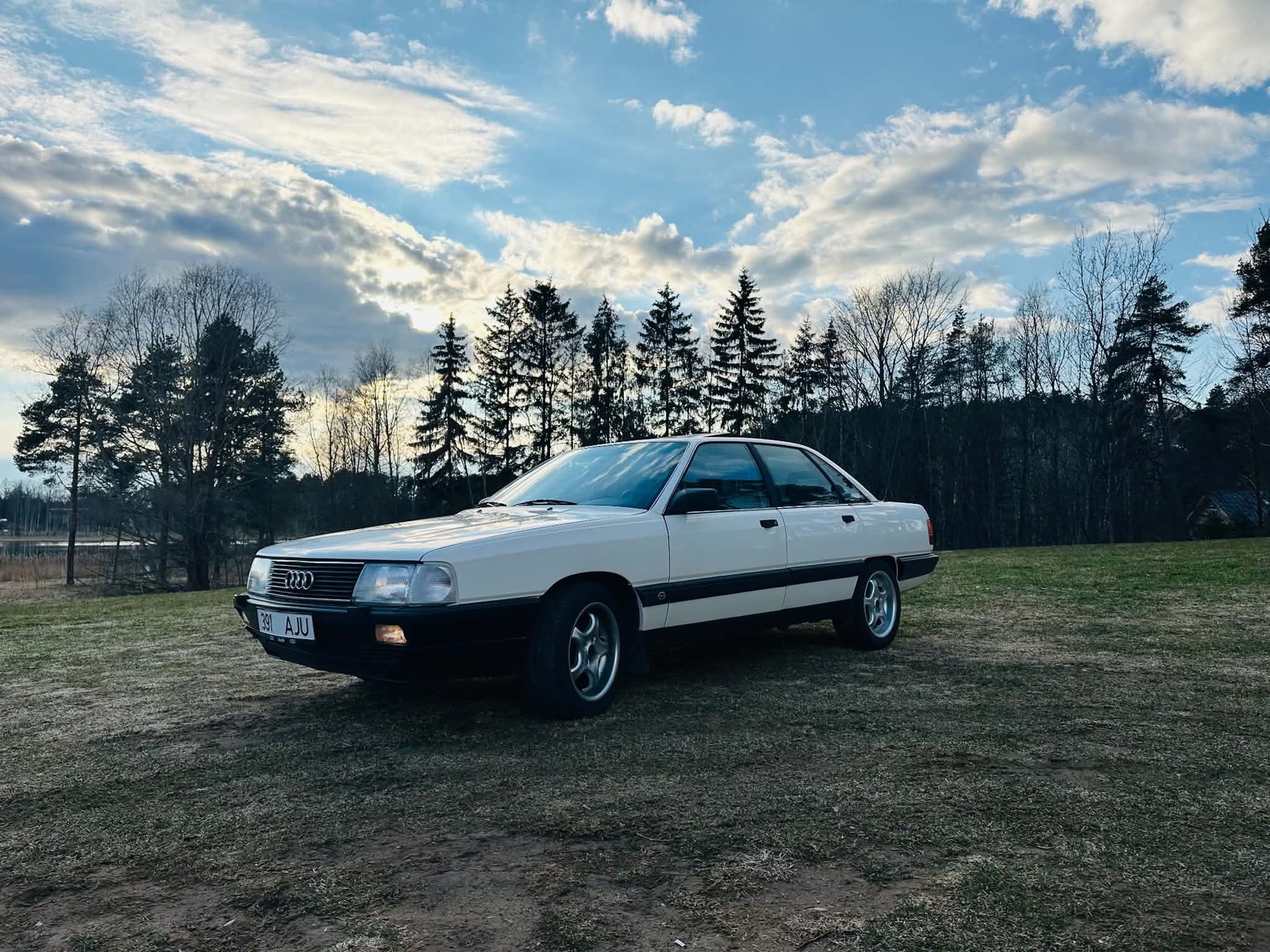 Audi 100 C3 1988, kuva 4/8