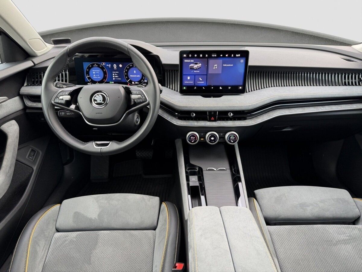 Škoda Superb 2024, photo 7/10