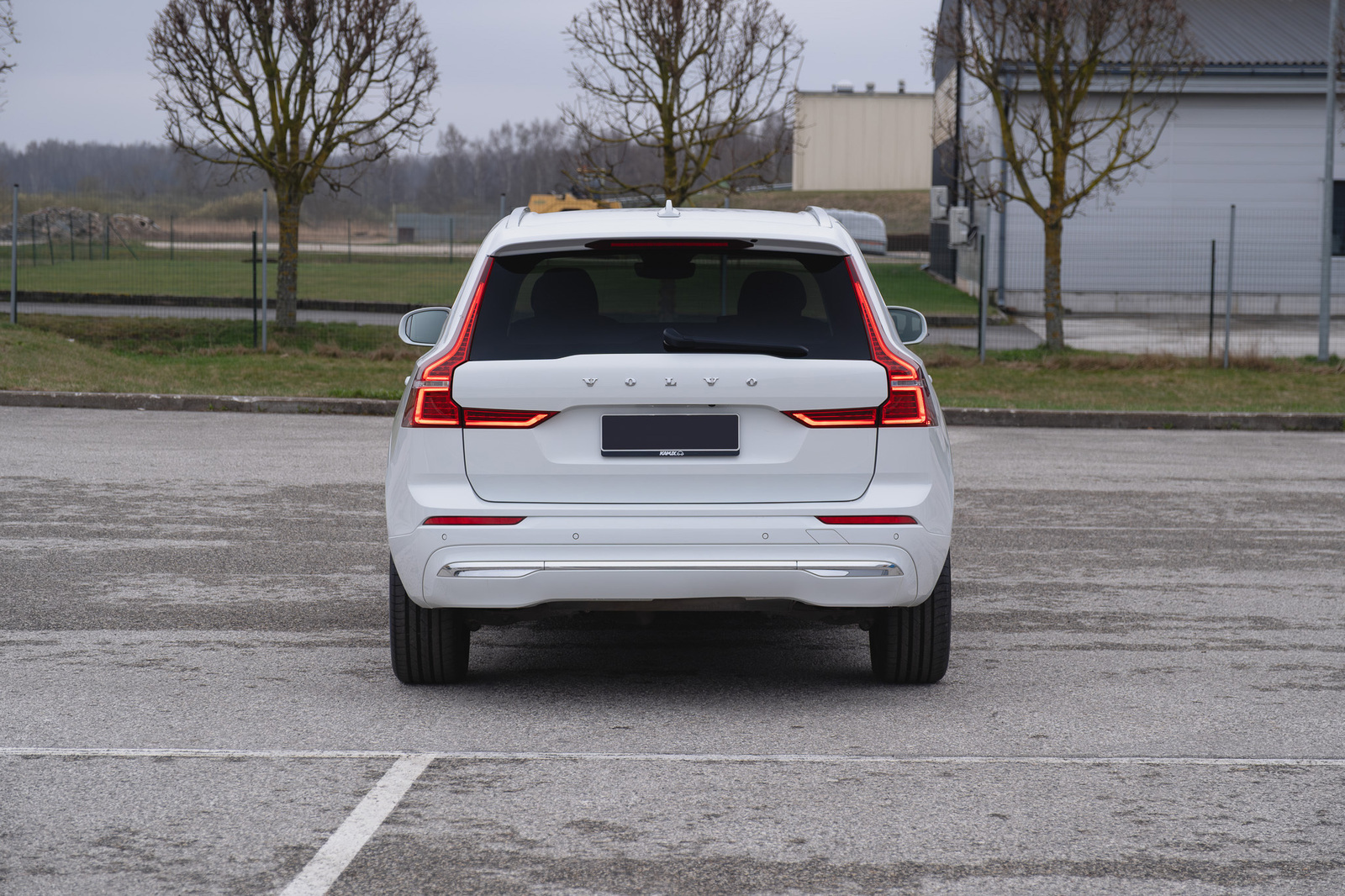 Volvo XC60 2021, photo 6/10