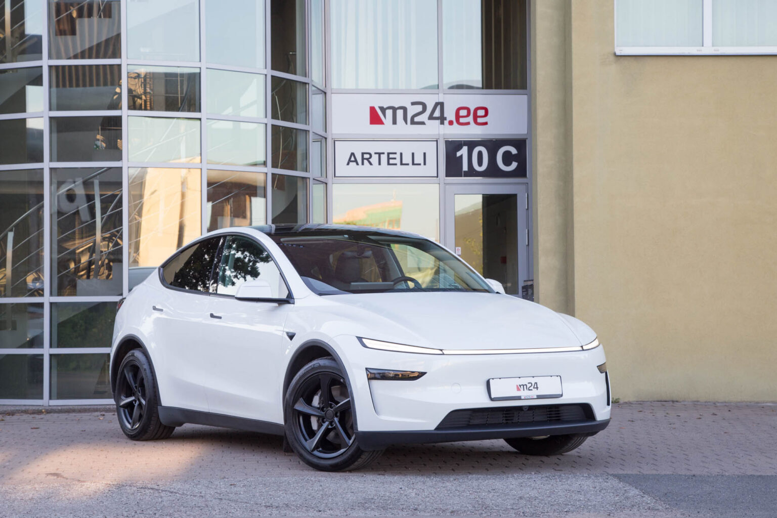 Tesla Model Y Juniper Long Range Dual Motor Dual Motor 378kW