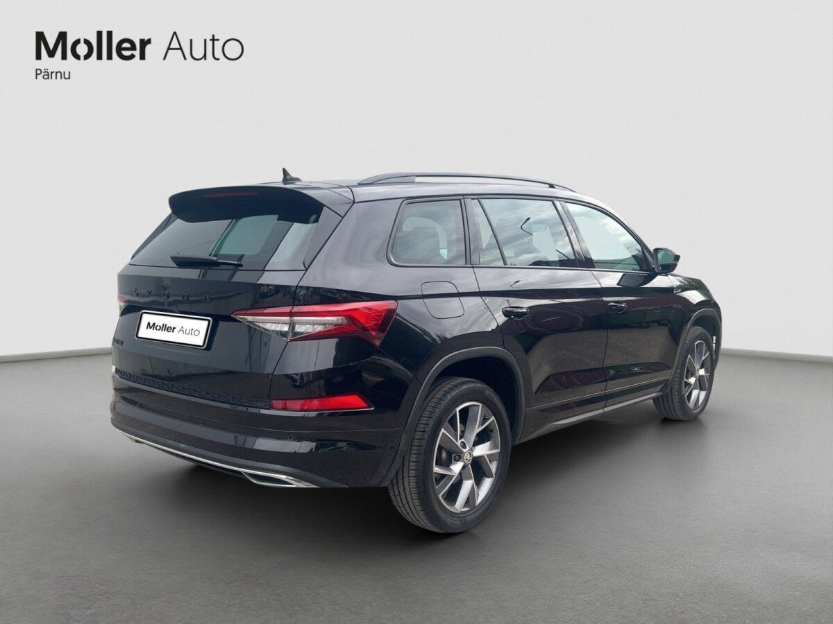 Škoda Kodiaq 2022, photo 2/17