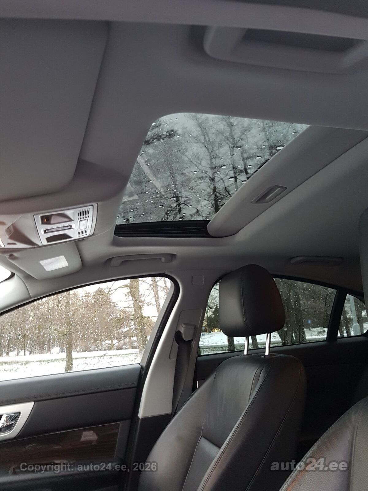 Jaguar XF 2015, photo 6/9
