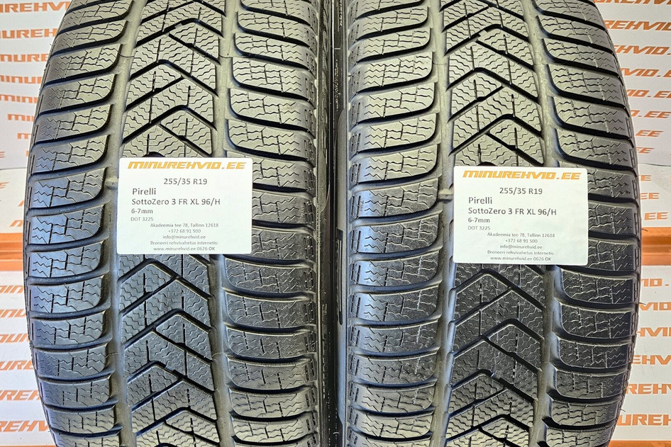 Подержанный нешипованная шина 255/35R19 Pirelli SottoZero 3 FR XL 96/H