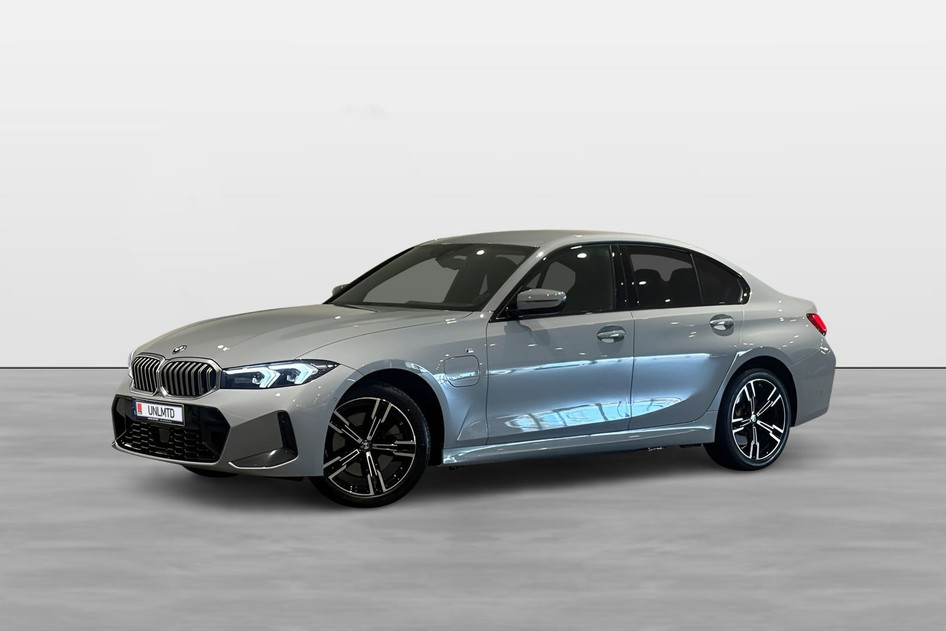 BMW 330, 2025, 2.0, hübriid (bensiin/elekter), automaat, nelikvedu