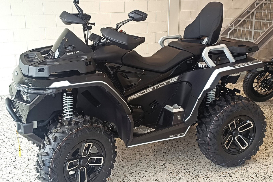 BENDA Redstone 1000 R2, 1.0, 75 kW, bensiin, automaat, nelikvedu