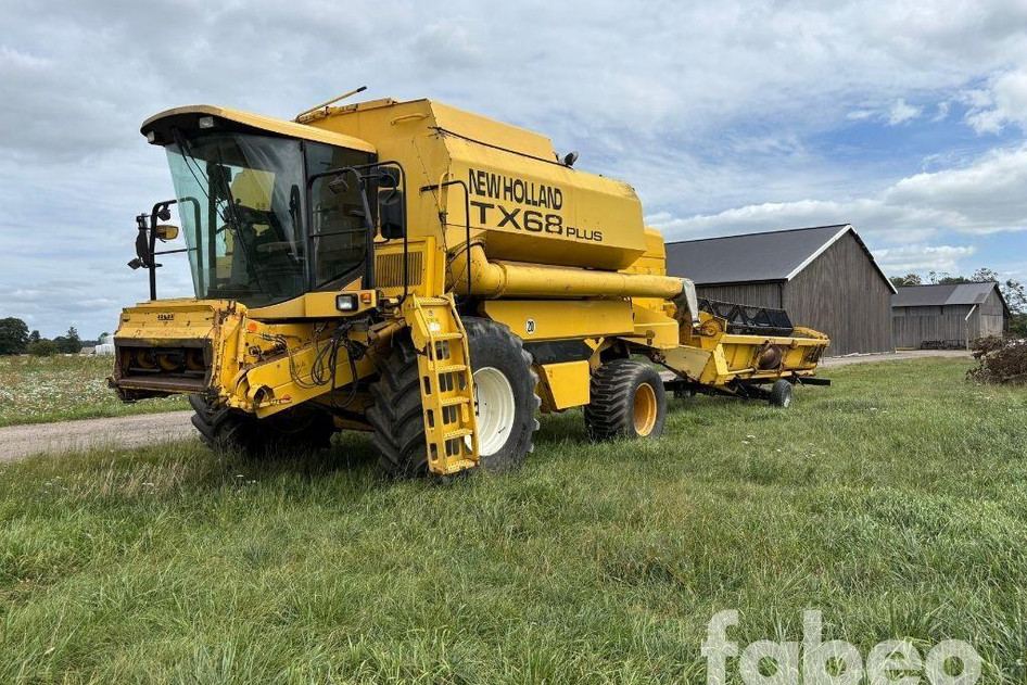New Holland TX68 Plus, 243 kW, diisel