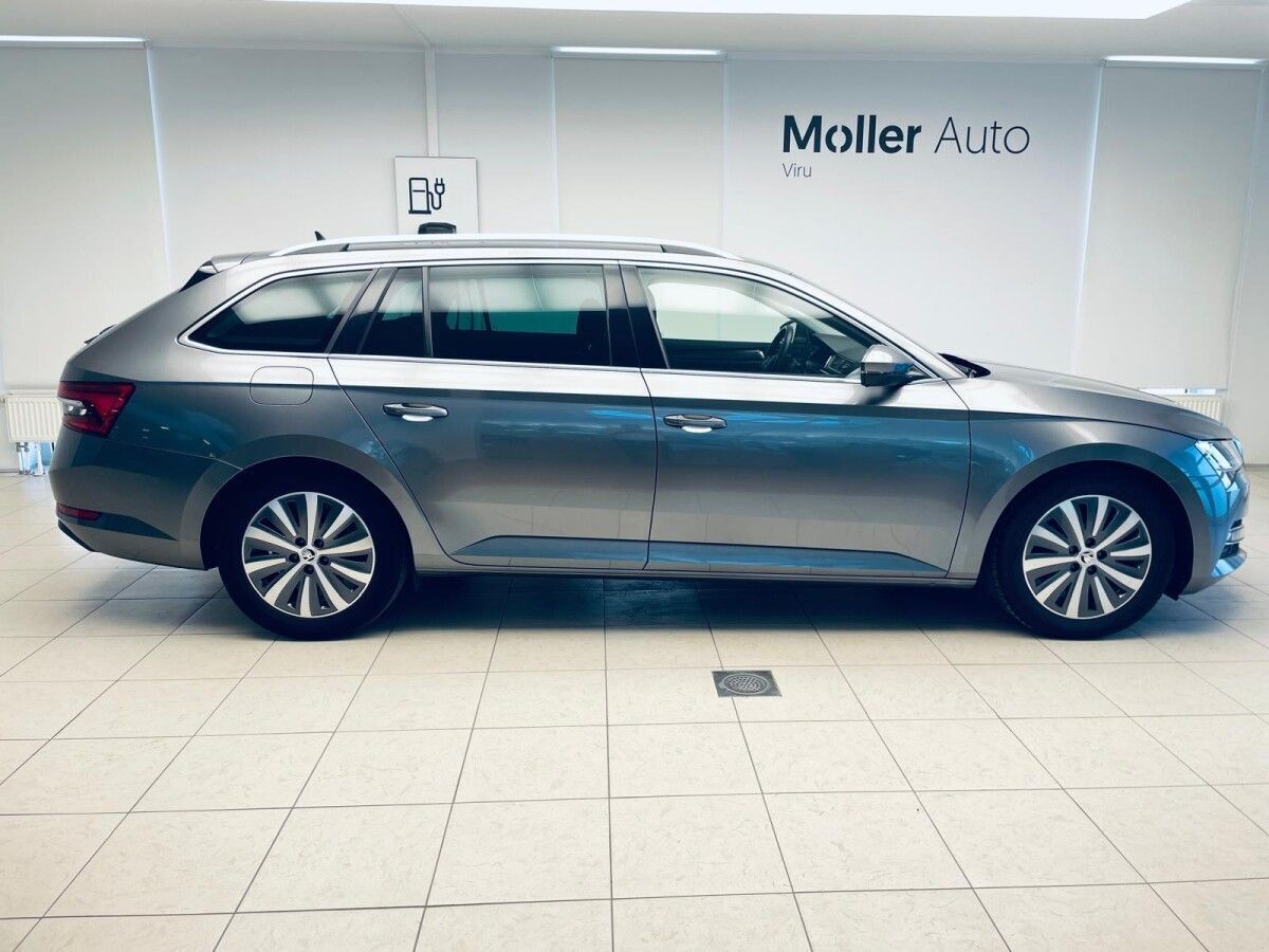 Škoda Superb 2023, photo 5/53