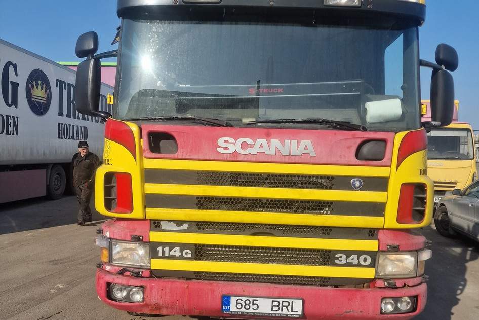 Scania P114 GB6X2*4NA 340, 2001, 10.6, 250 kW, дизель, полуавтомат, задний привод