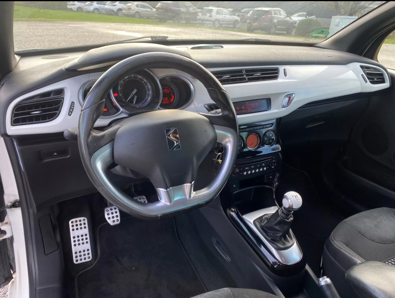Citroën DS3 2011, photo 6/8