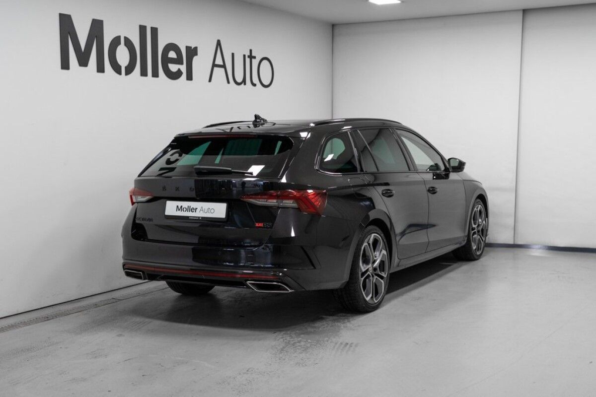 Škoda Octavia 2023, photo 5/28