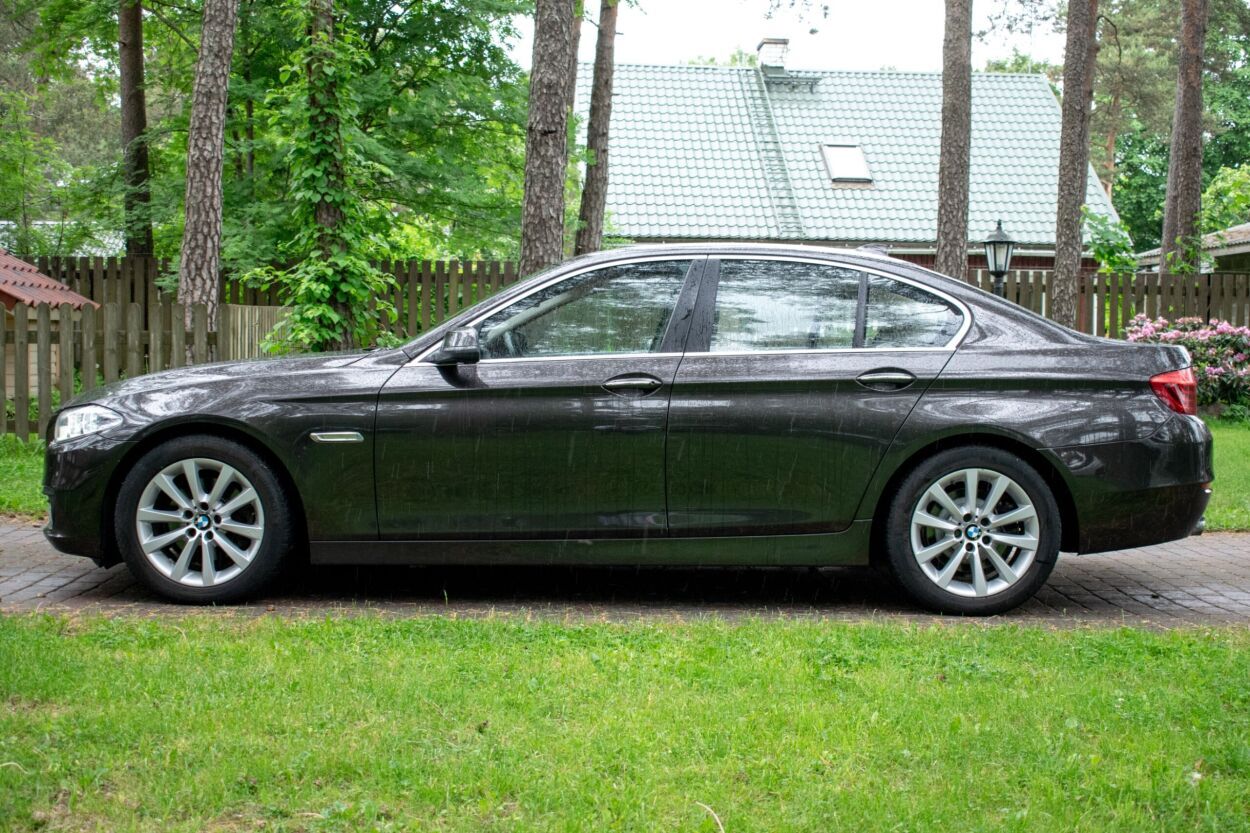 BMW 520 2016, photo 6/17
