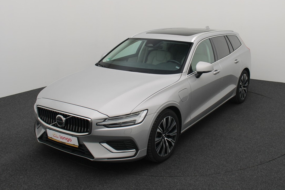 Volvo V60, 2022, 2.0, 250 kW, plug-in hybrid (petrol/electric), automatic, four-wheel drive