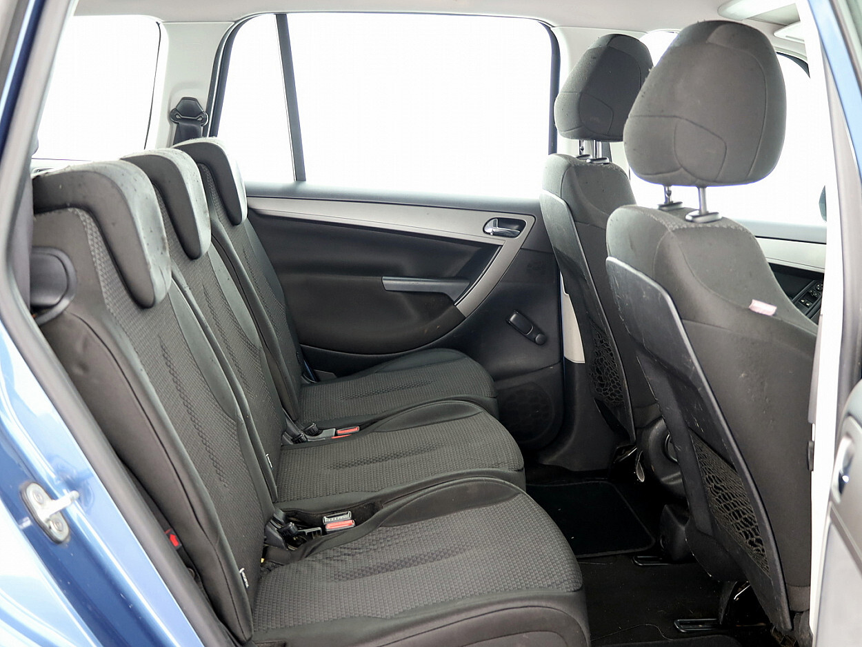 Citroën C4 2011, photo 7/8