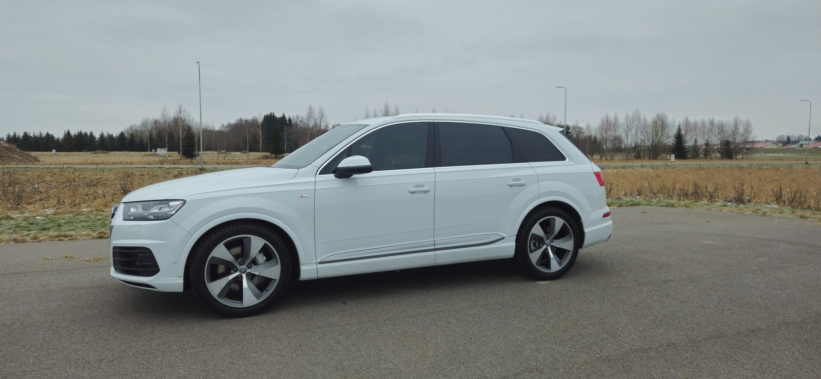 Audi Q7 2015, kuva 3/20
