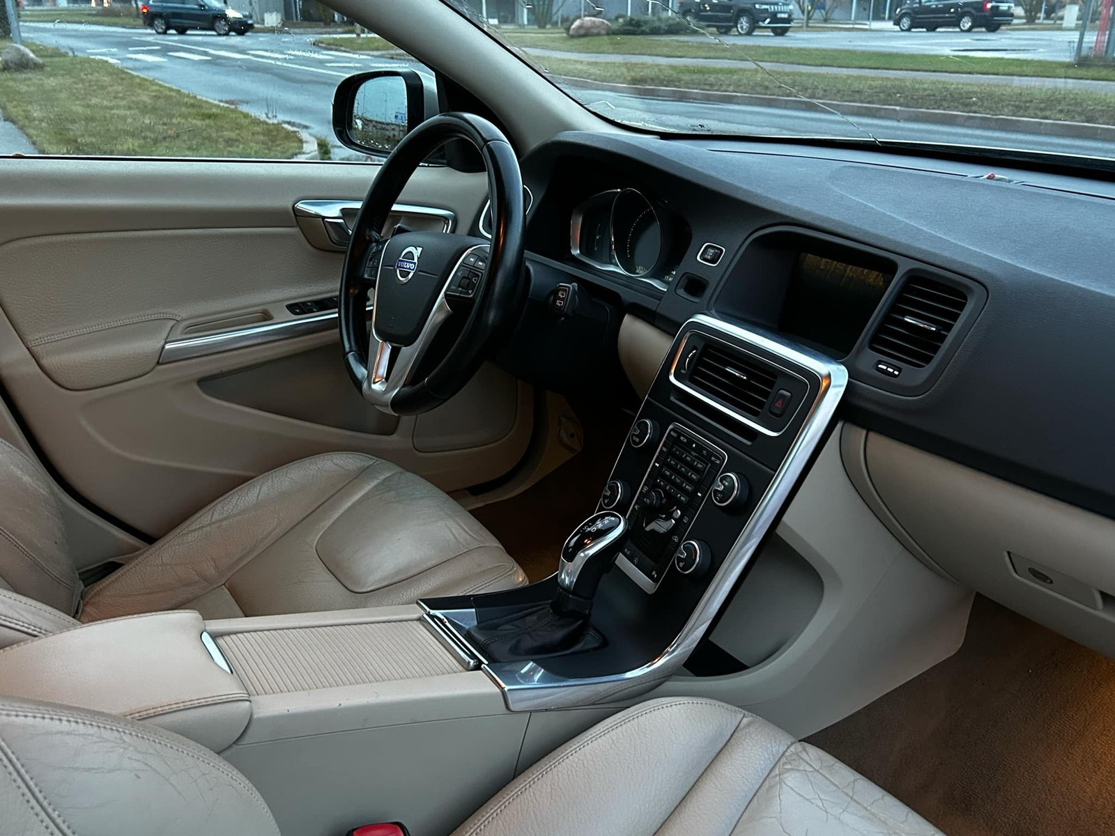 Volvo V60 2013, kuva 6/10