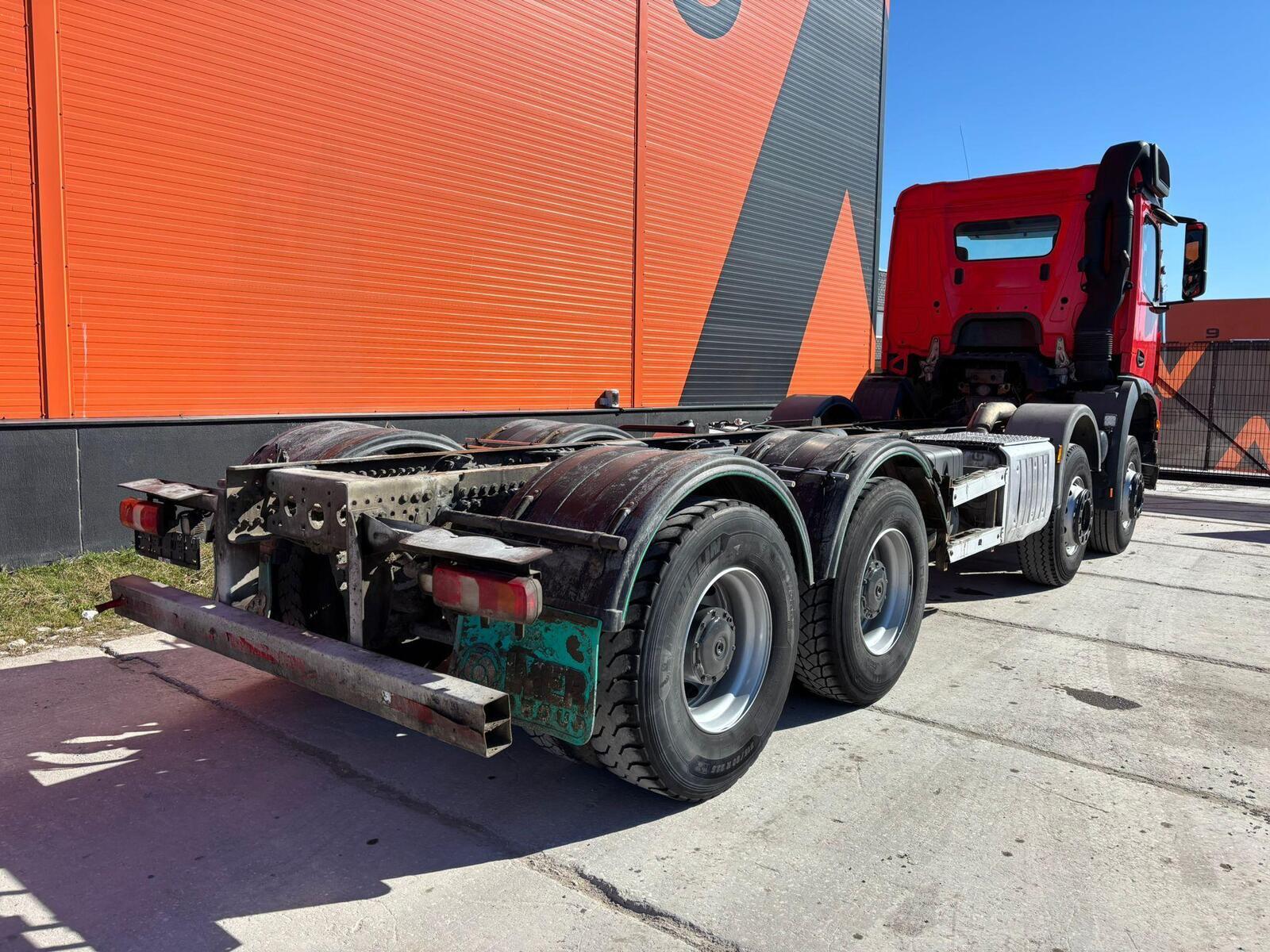 Mercedes-Benz Arocs 4142 8x4 2019, kuva 6/26