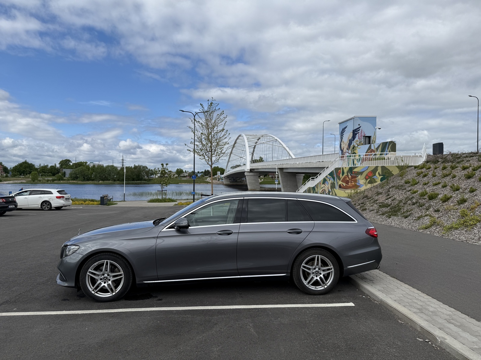 Mercedes-Benz E 220 2018, photo 3/23