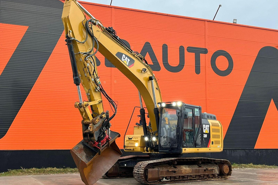 Caterpillar 326 FL, 152 kW, dīzelis