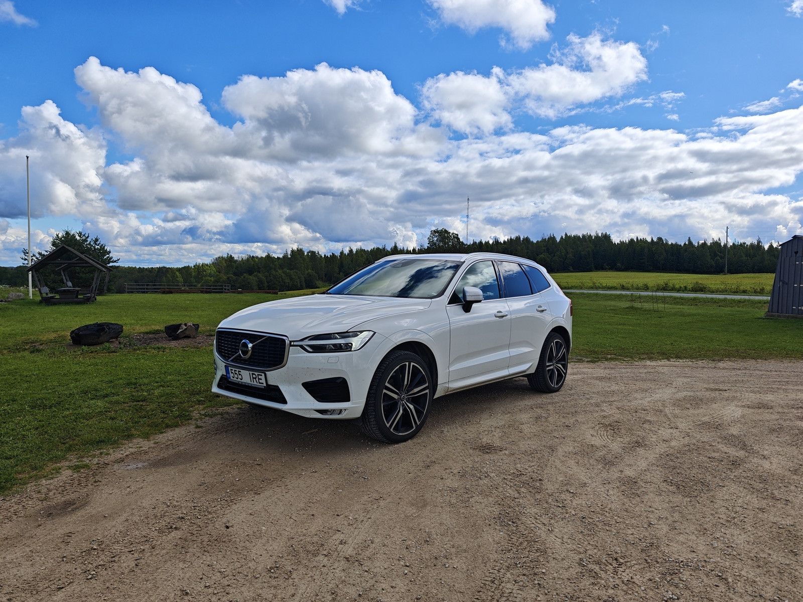 Volvo XC60 2018, photo 3/5