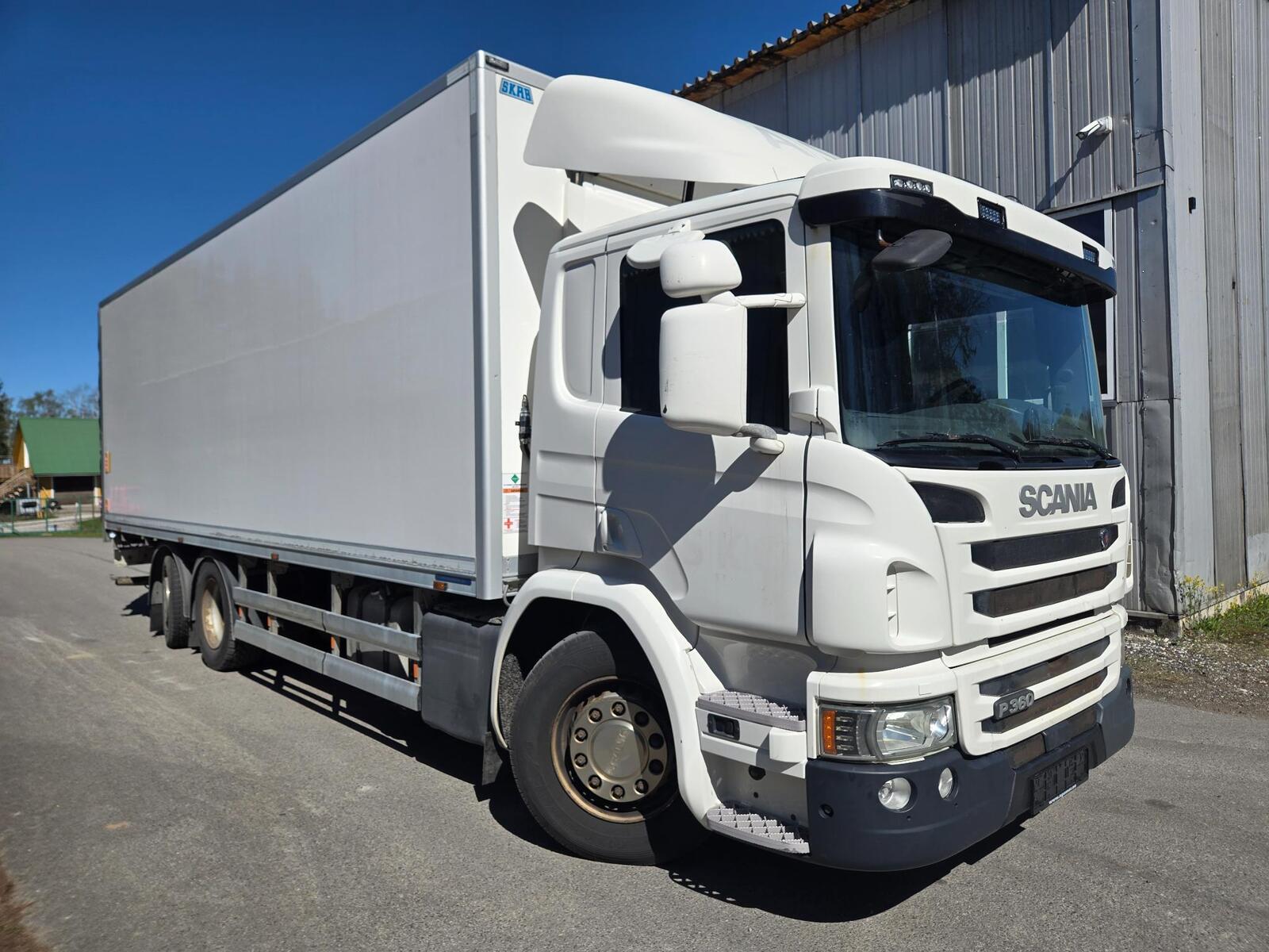 Scania P360 DB6x2*4HNB 2016, kuva 7/16