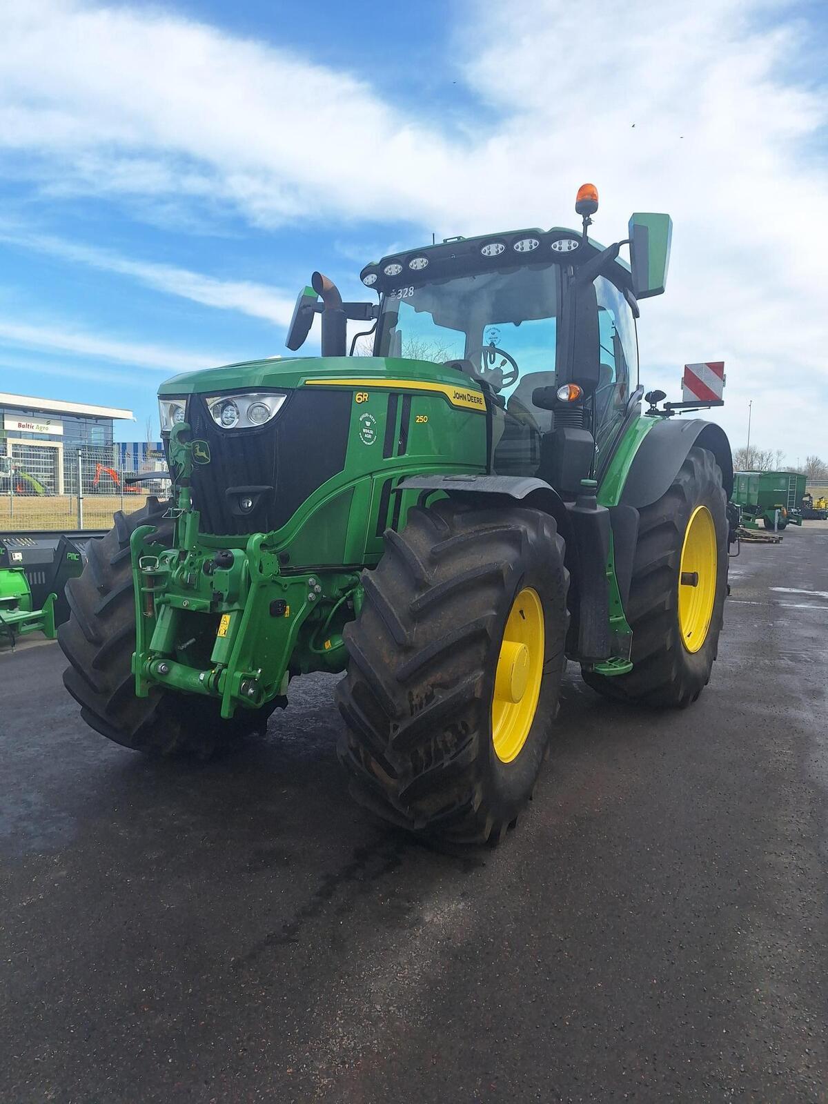 John Deere 6R 250, photo 6/6