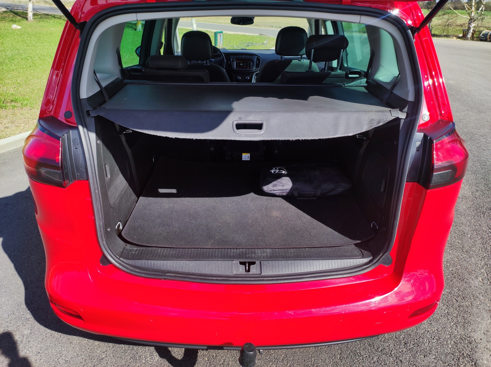 Opel Zafira Tourer 2017, photo 7/25