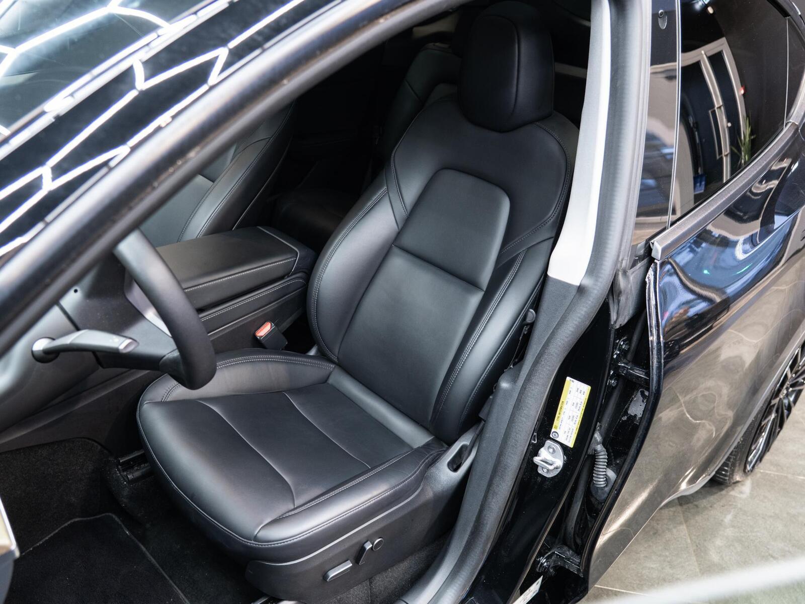 Tesla Model Y 2022, photo 5/15
