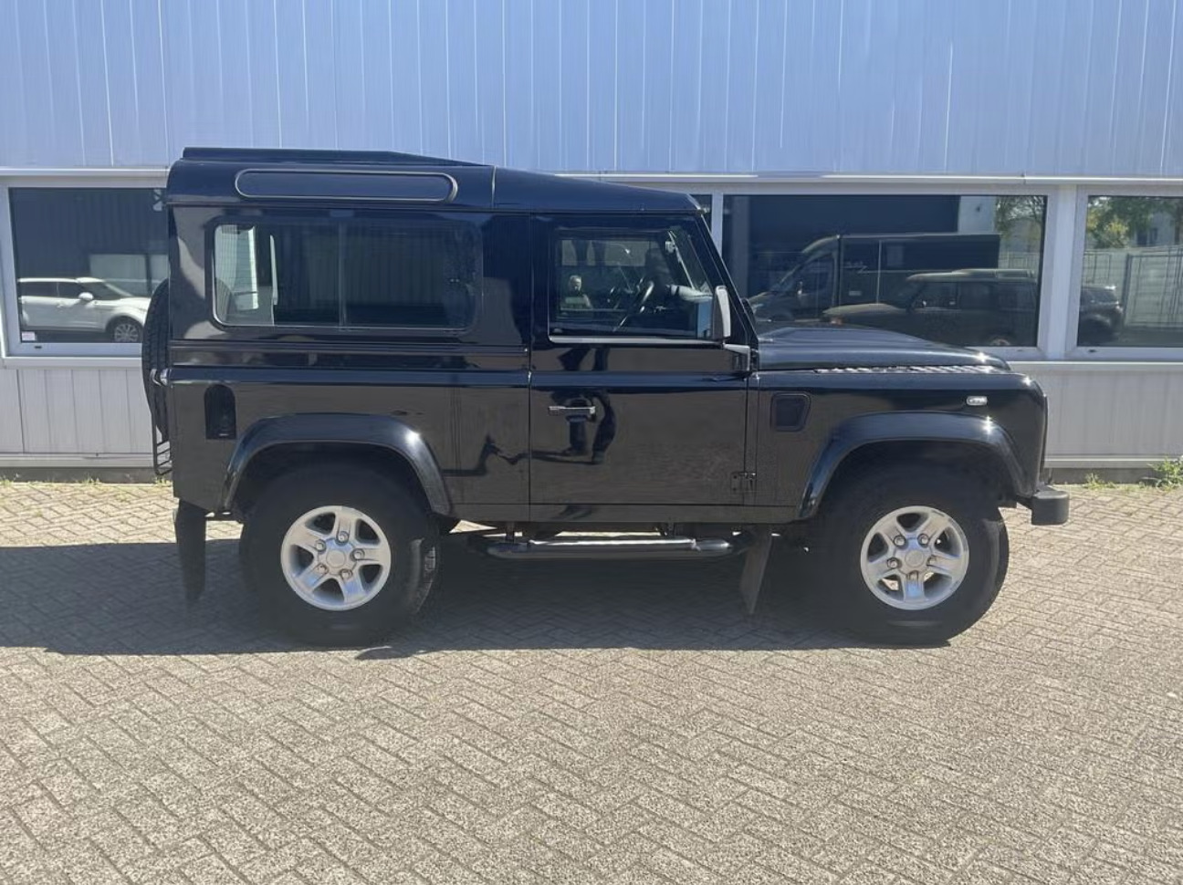 Land Rover Defender 2007, kuva 4/13