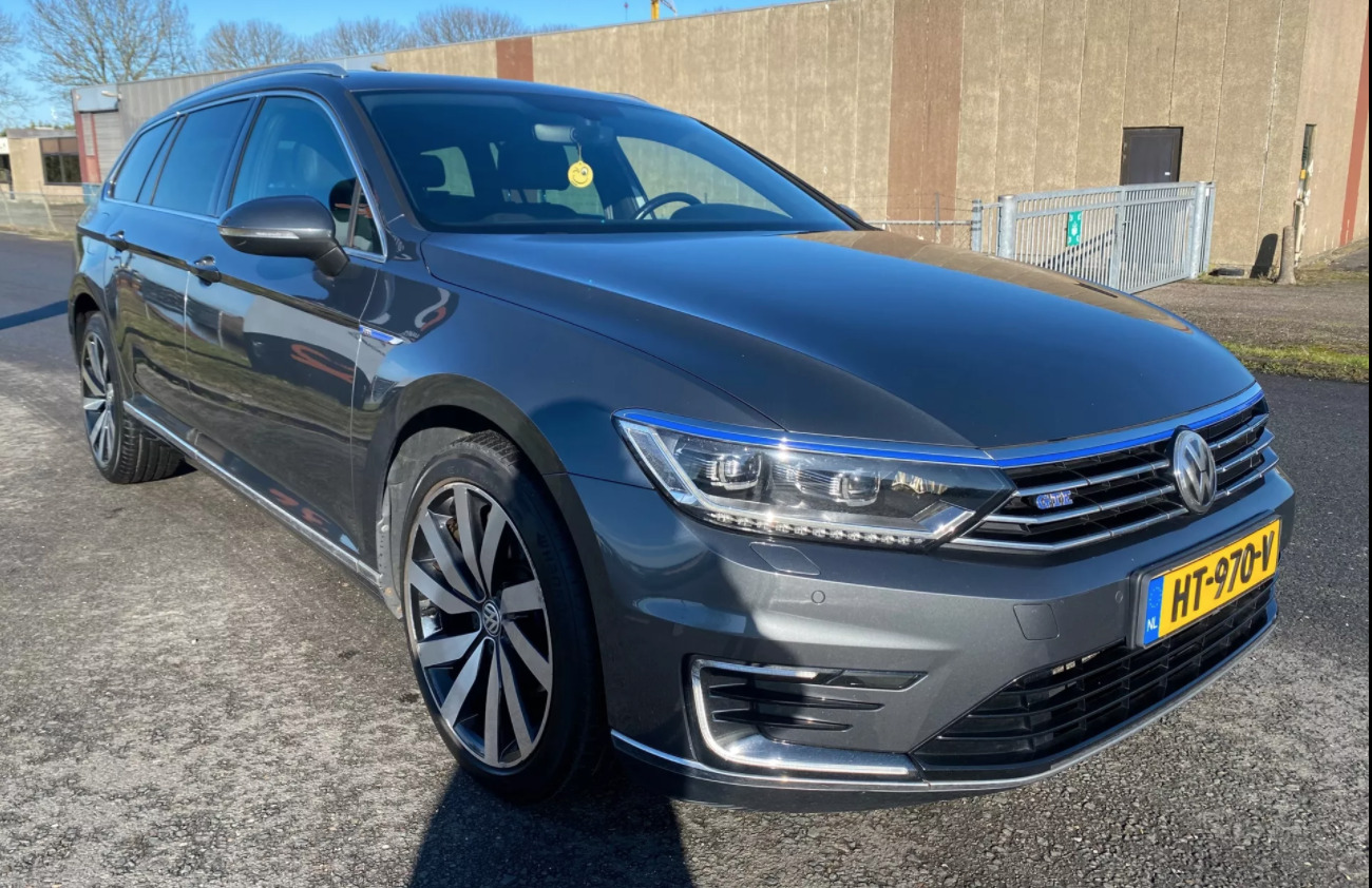 Volkswagen Passat Variant 2015, photo 5/8