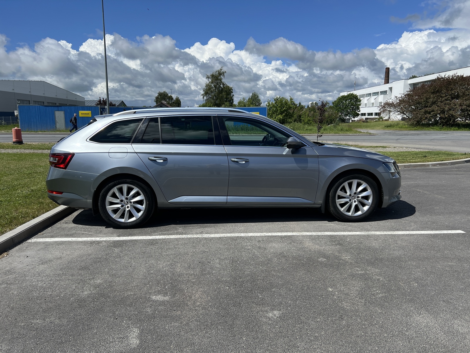 Škoda Superb 2019, kuva 5/10