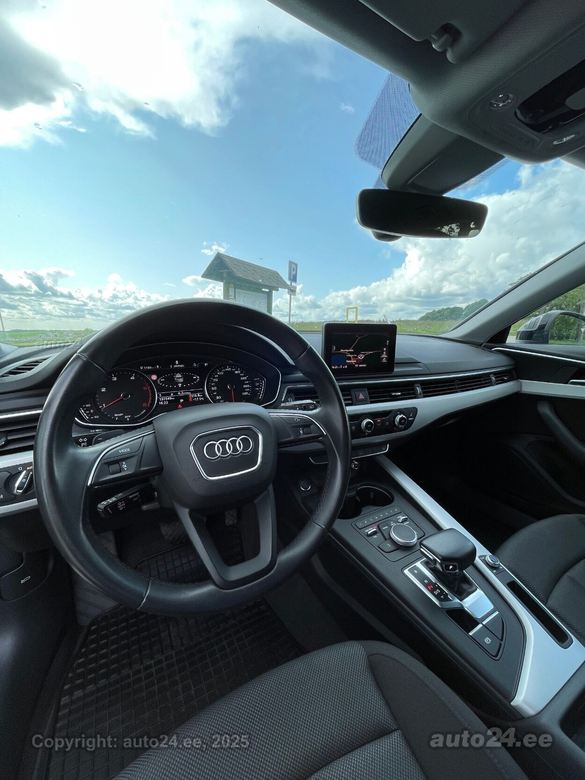 Audi A4 2019, kuva 6/13