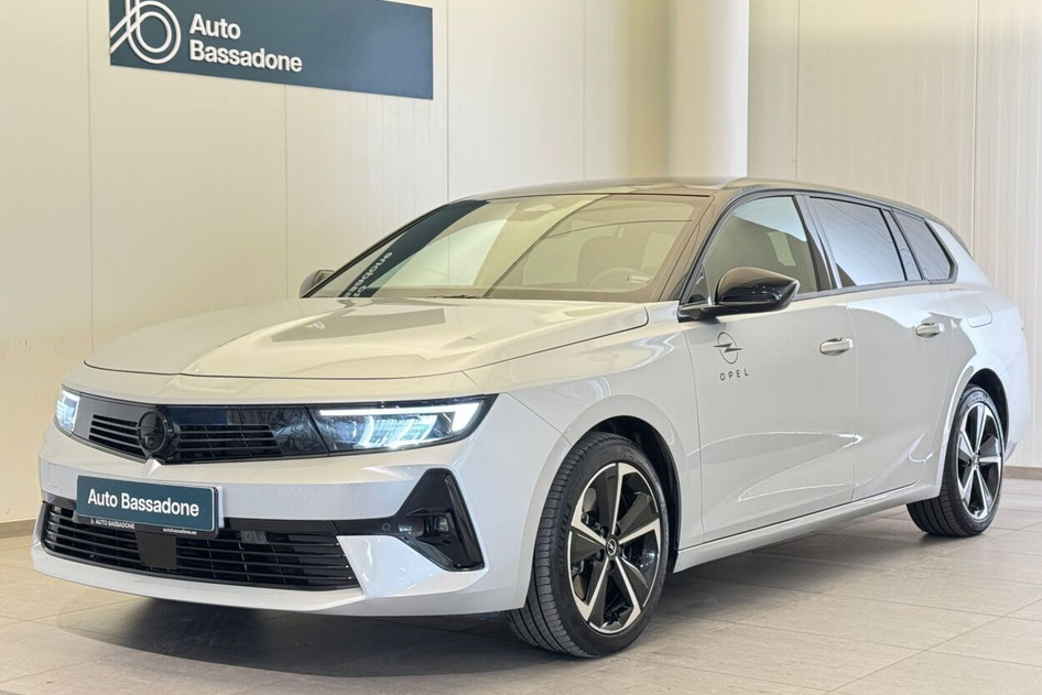 Opel Astra, 2024, 1.6, 110 kW, подключаемый гибрид (бензин/электричество), автомат, передний привод