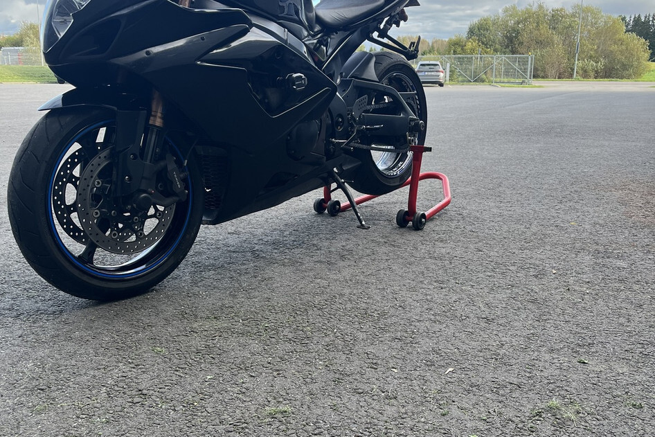 Suzuki GSX-R 1000, 2007, 1.0, 131 kW, petrol, manual, rear-wheel drive