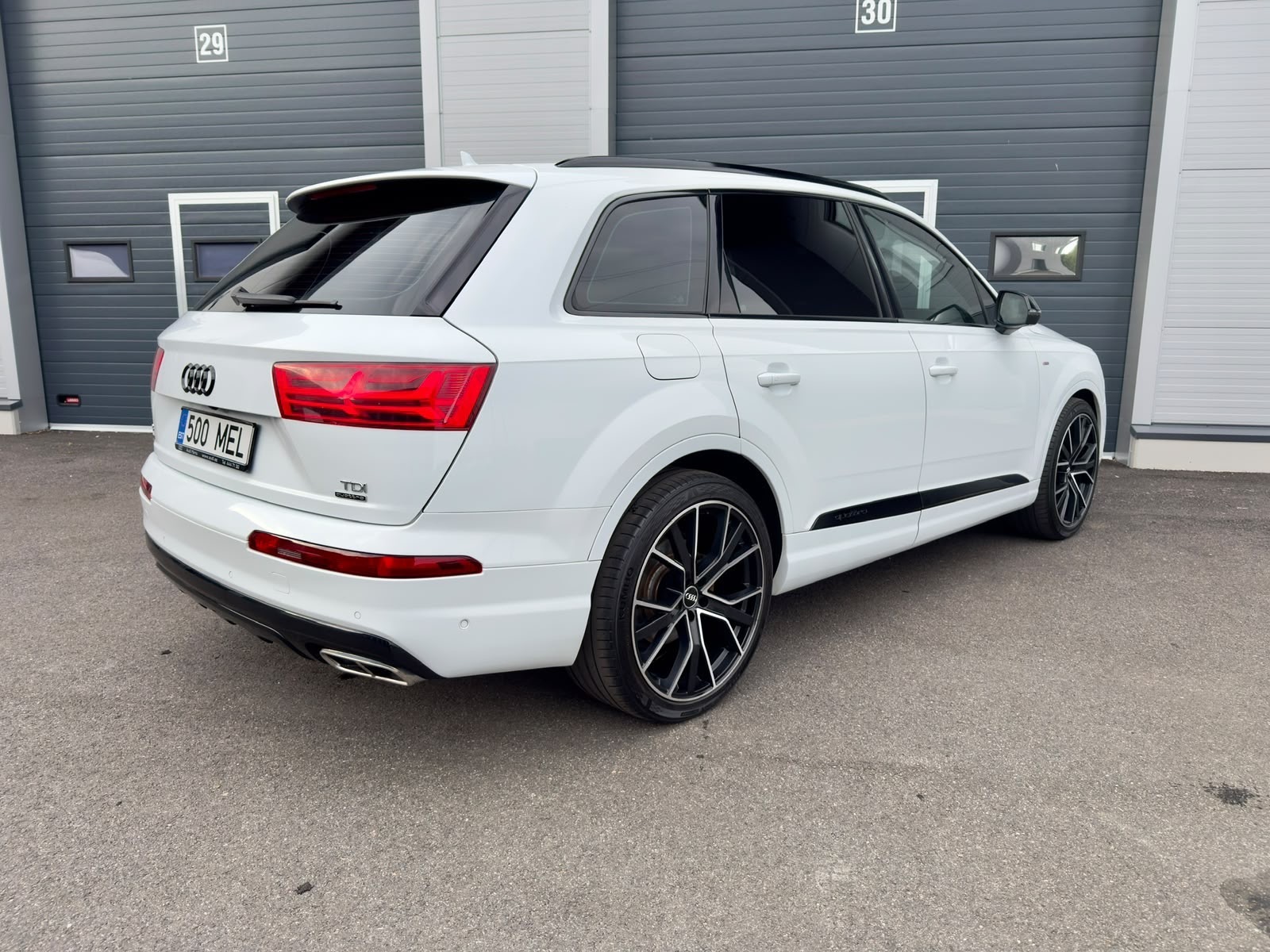 Audi Q7 2017, kuva 3/10