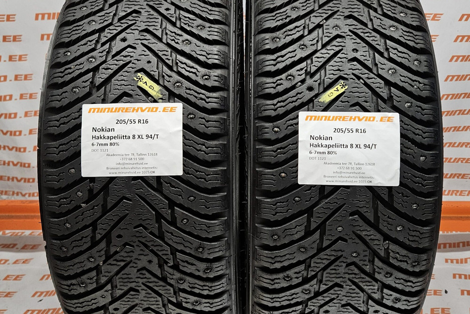 Used studded tire 205/55R16 Nokian Hakkapeliitta 8 XL 94/T 1121