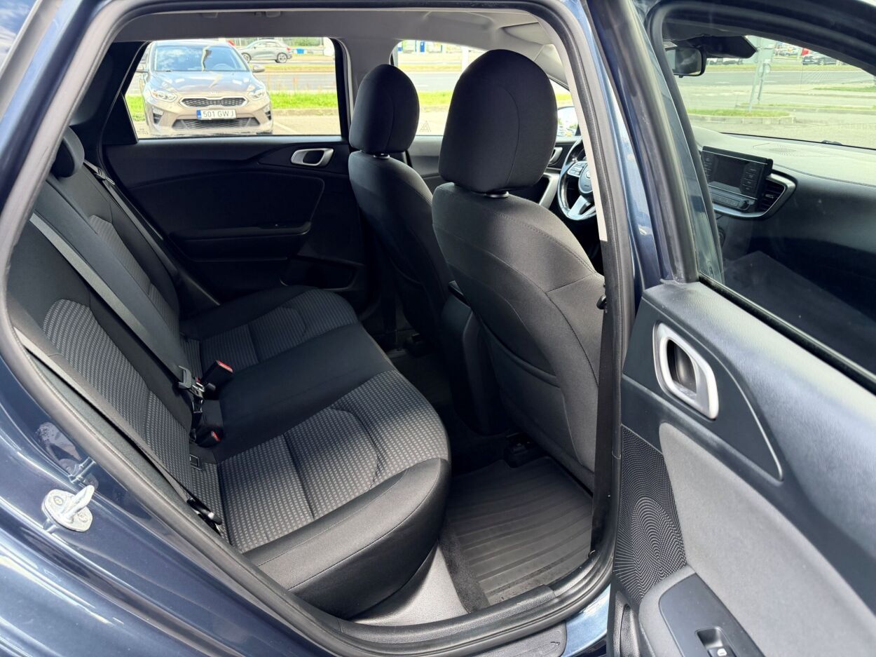 Kia cee'd Sportswagon 2021, photo 5/8