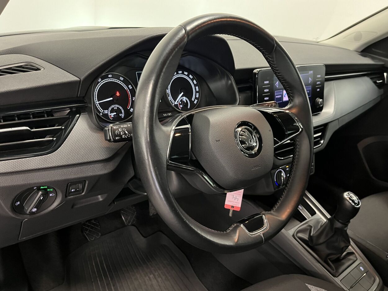Škoda Kamiq 2021, photo 7/26