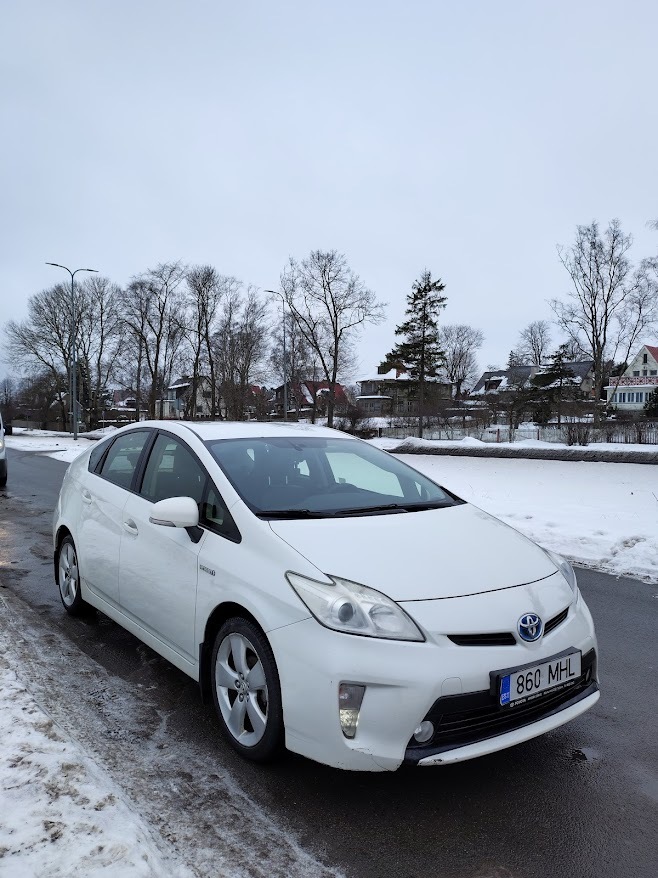 Toyota Prius 2012, photo 3/7